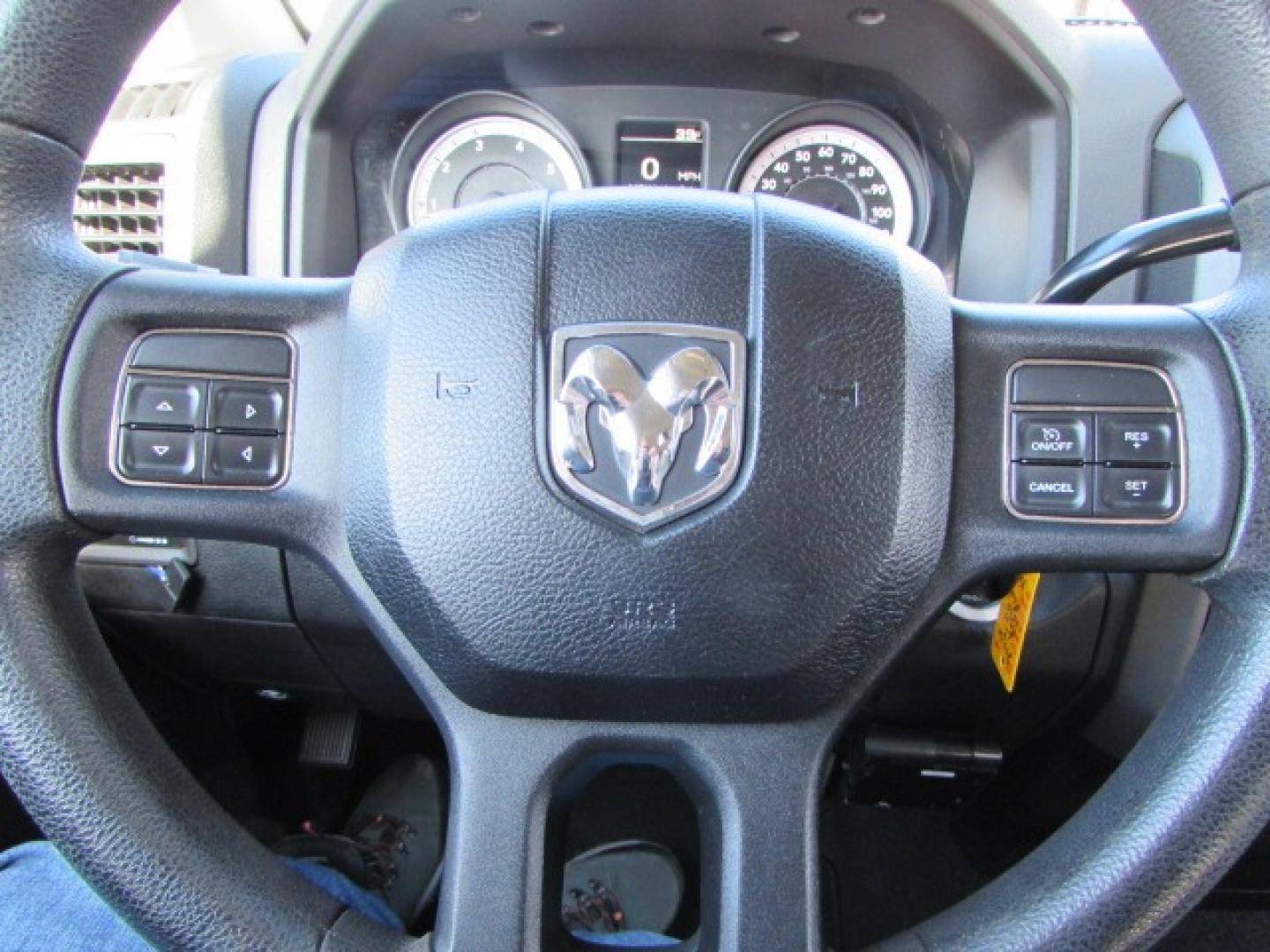 2013 Red /Gray RAM 1500 Express (1C6RR7FT0DS) with an 5.7 Hemi V8 engine engine, 6 speed automatic transmission, located at 4562 State Avenue, Billings, MT, 59101, (406) 896-9833, 45.769516, -108.526772 - Photo#20